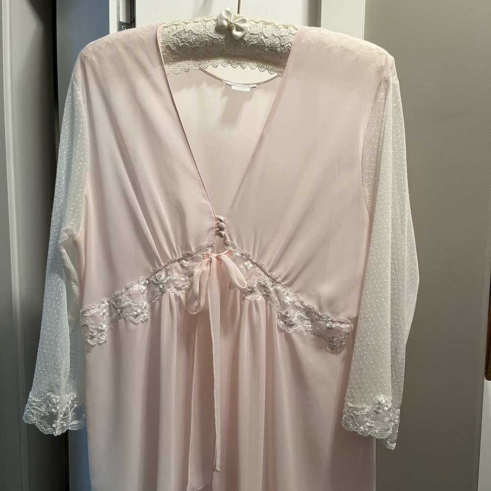 Beautiful Vintage Bella Donna Dressing Gown XL